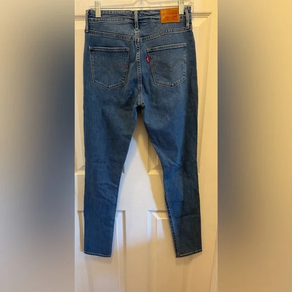 Levis 721 High Rise Skinny Jeans - Picture 2 of 4